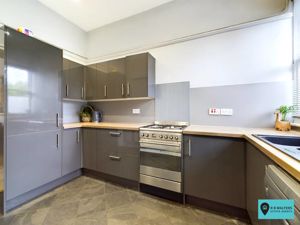 Kitchen One - click for photo gallery